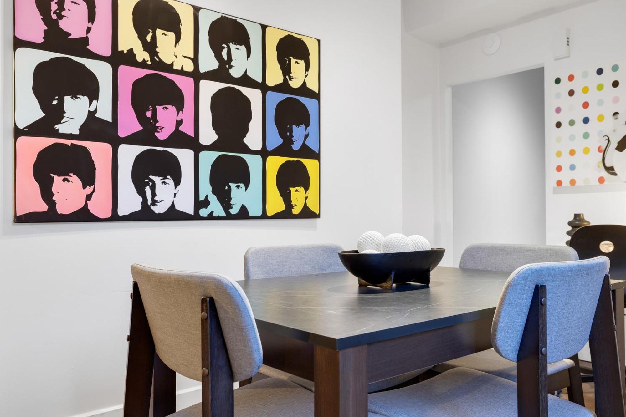 Liv Mtl Soho Aparthotel Montreal Bagian luar foto