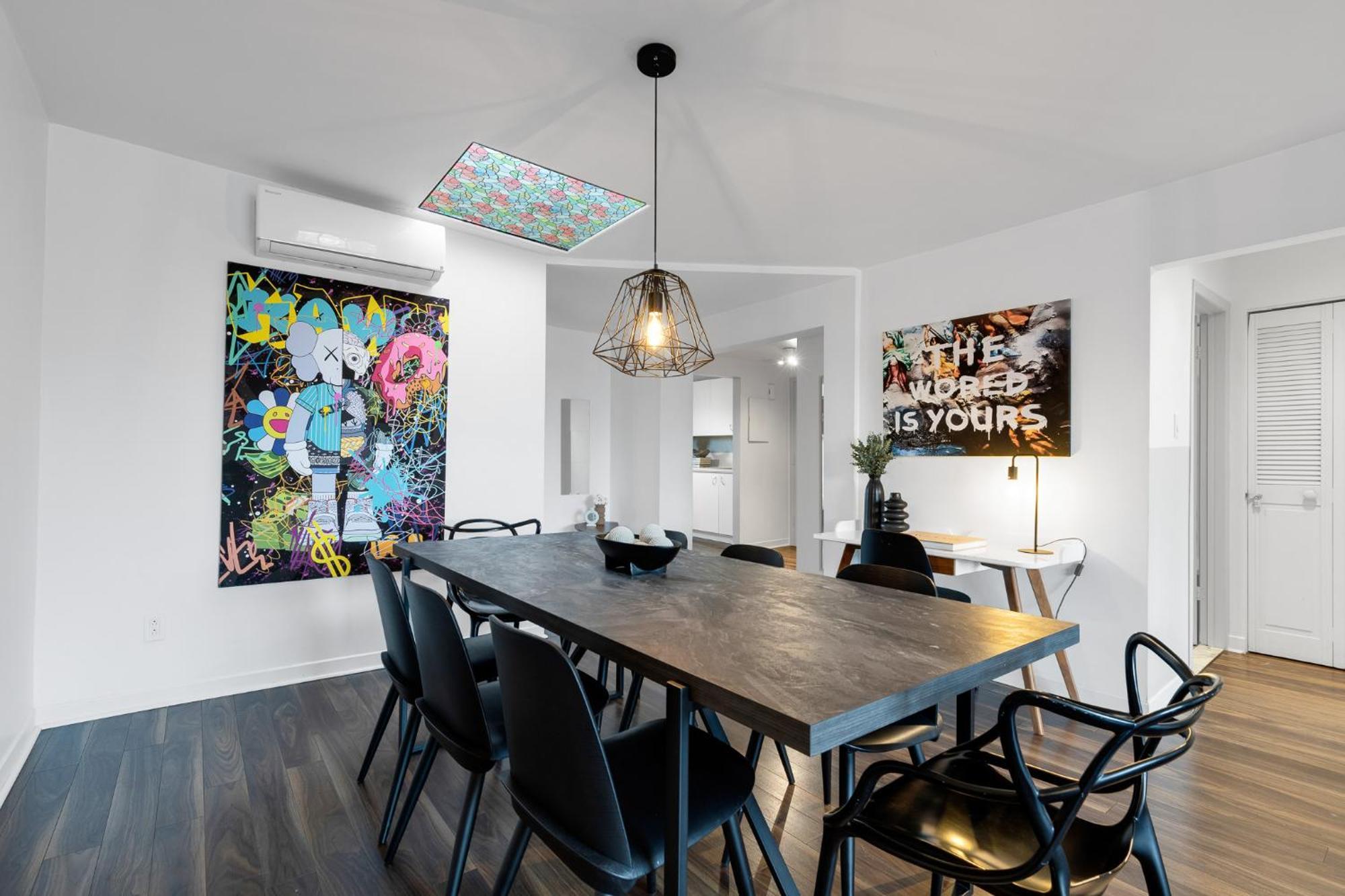 Liv Mtl Soho Aparthotel Montreal Bagian luar foto