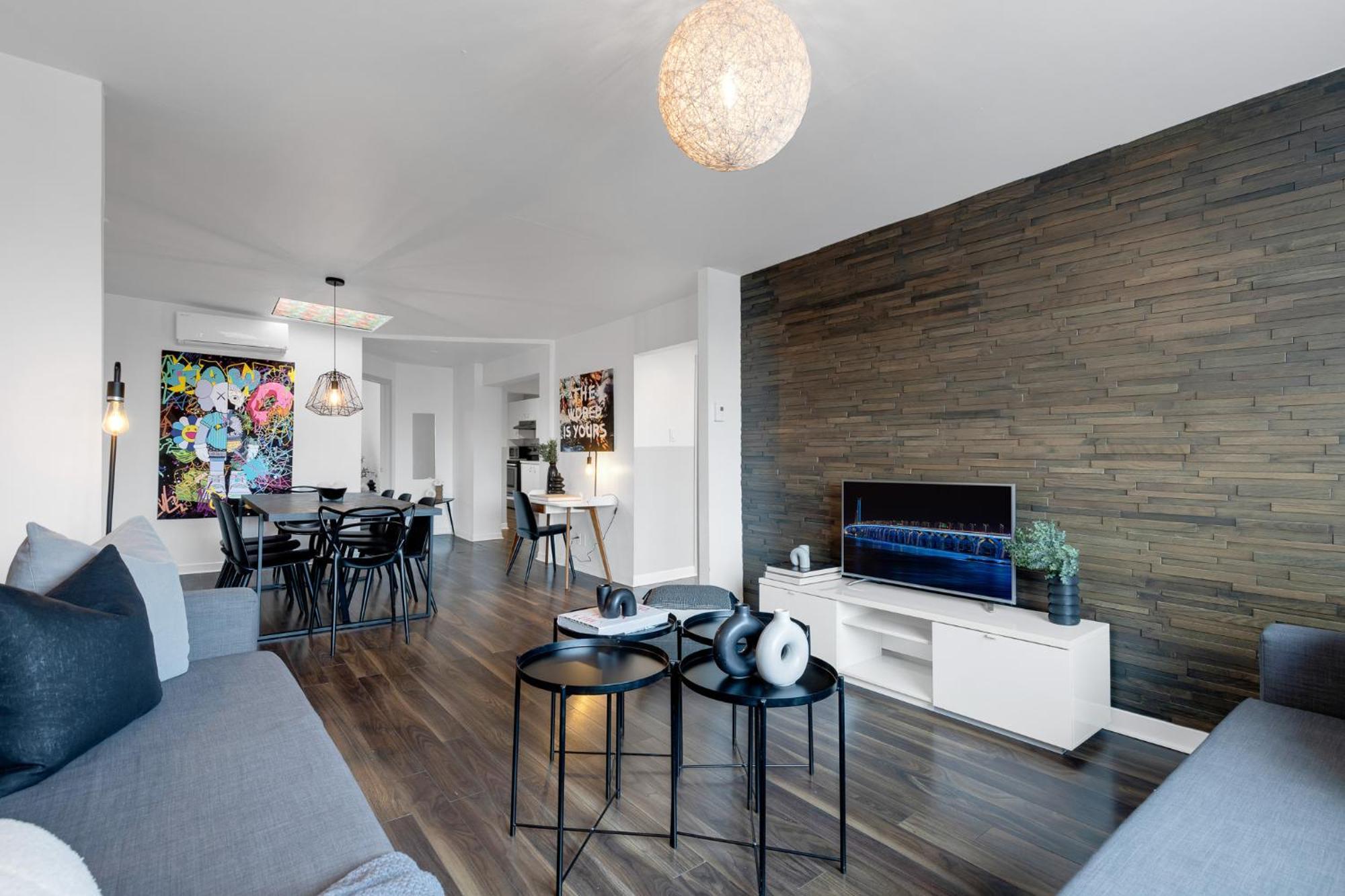 Liv Mtl Soho Aparthotel Montreal Bagian luar foto