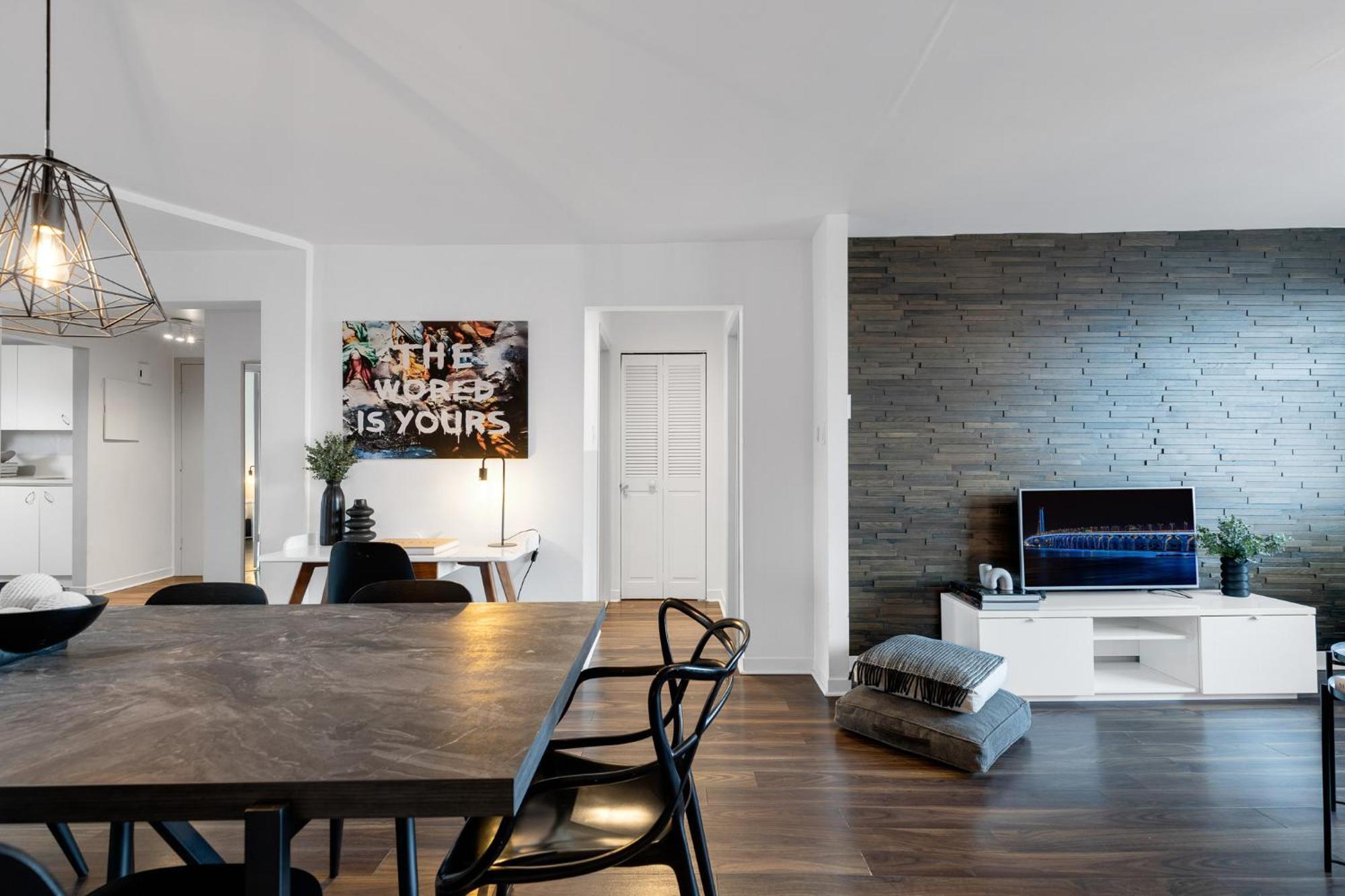Liv Mtl Soho Aparthotel Montreal Bagian luar foto