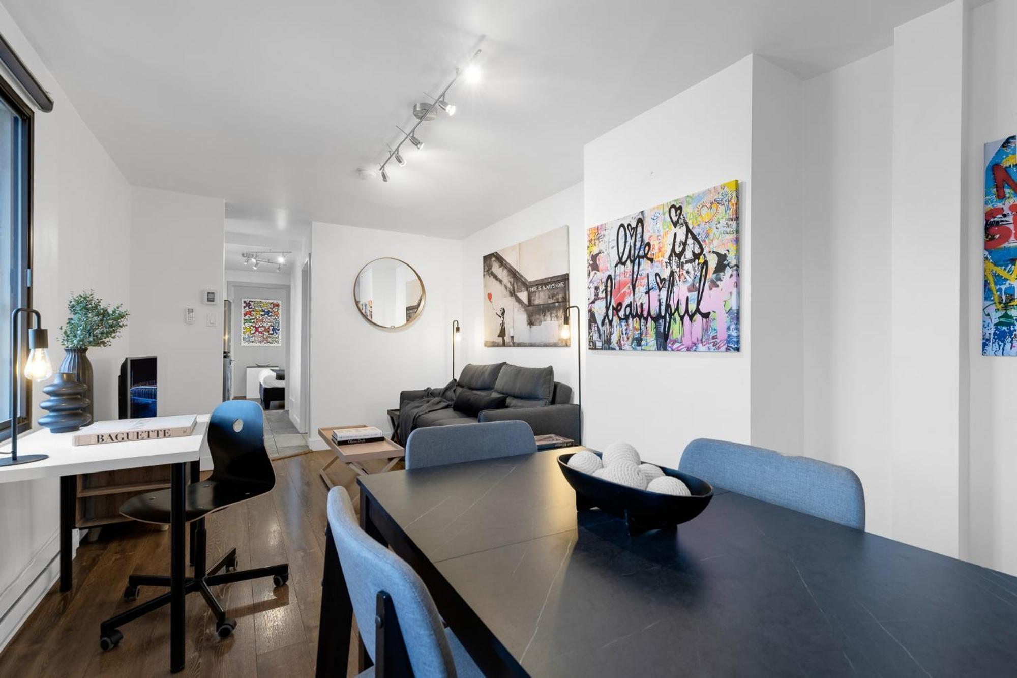 Liv Mtl Soho Aparthotel Montreal Bagian luar foto