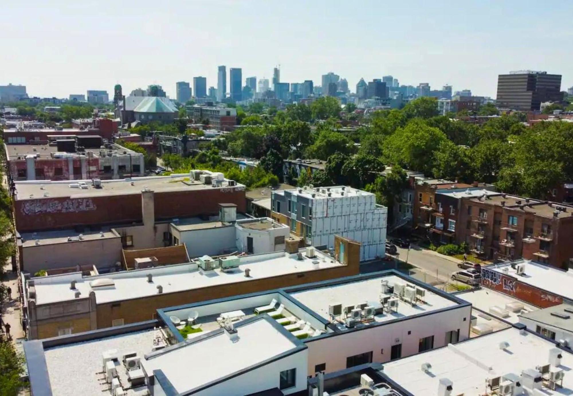 Liv Mtl Soho Aparthotel Montreal Bagian luar foto